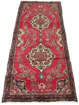 Appraisal: A Sarouk Carpet A pretty and classic runner with double