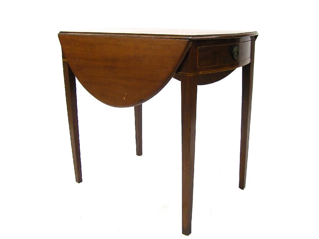 Appraisal: Georgian oval mahogany Pembroke table with a single frieze drawer