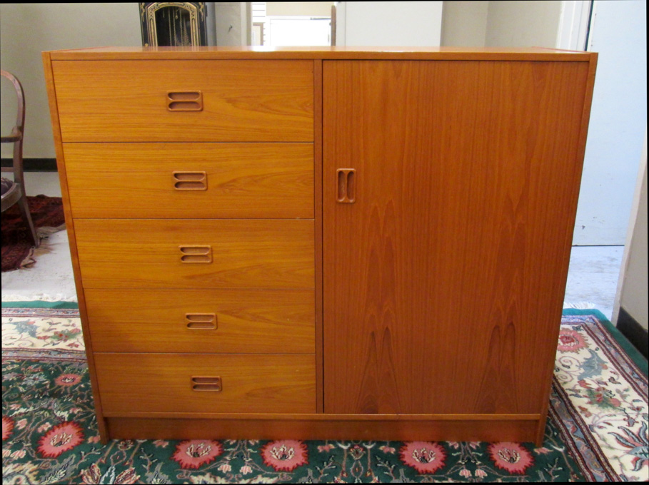 Appraisal: DANISH MODERN TEAKWOOD CABINET DRESSER the front featuring a column