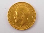 Appraisal: A George V gold sovereign dated