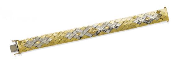 Appraisal: GOLD BRACELET Yellow gold g Elegant flexible bracelet with partially