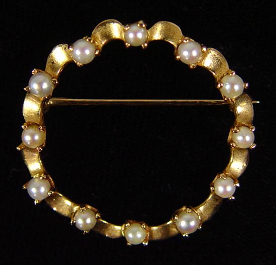 Appraisal: K Yellow Gold Ladies Pearl Circle Pin grams Twelve mm