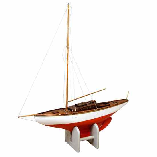 Appraisal: A Painted Wood Pond Sail Boat Model circa a single