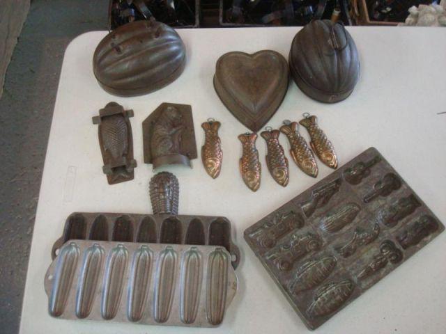 Appraisal: Molds Approx Pieces From an East th Street estate