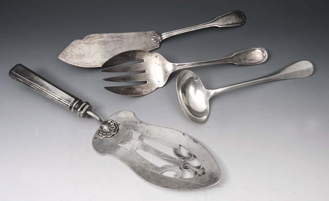 Appraisal: A PAIR OF CONTINENTAL PROBABLY BELGIAN SILVER FISH SERVERS with