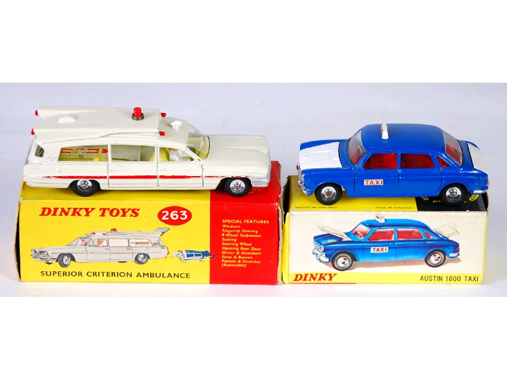 Appraisal: DINKY TOYS ALMOST MINT AND BOXED SUPERIOR CRITERION AMBULANCE with