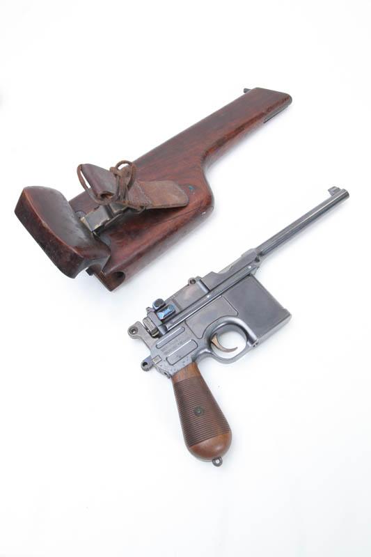 Appraisal: MAUSER PISTOL Waffenfabrik caliber SN with fitted wooden case