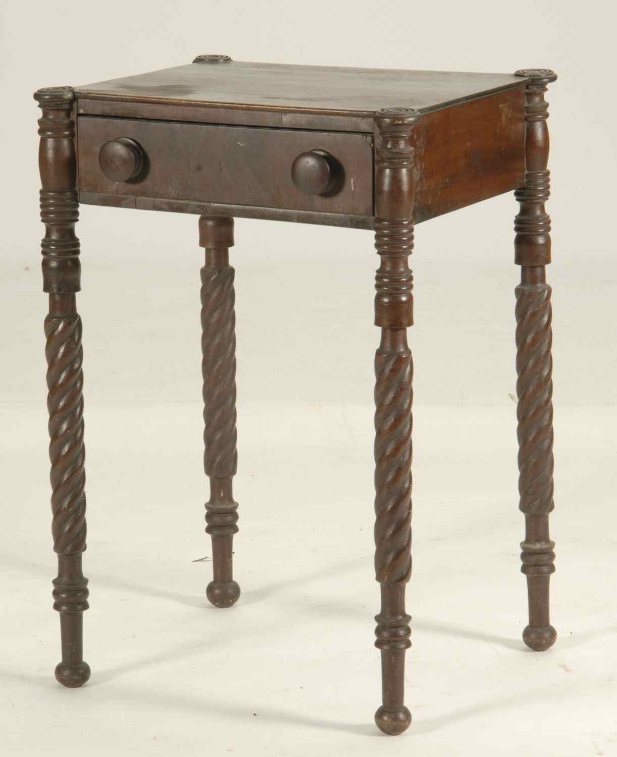 Appraisal: ANTIQUE AMERICAN SHERATON ONE-DRAWER STANDCirca In mahogany with cookie-corner top