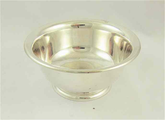 Appraisal: SANBORNS MEXICO STERLING SILVER FOOTED BOWL Dimensions ''D x ''H