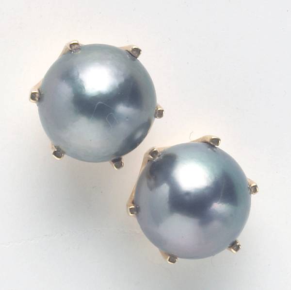 Appraisal: A pair of black South Sea cultured pearl and k