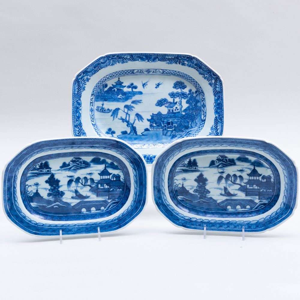 Appraisal: Group of Three Small Chinese Export Blue and White Porcelain