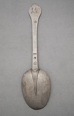 Appraisal: A William III spoon scratched 'IK' over 'AR' maker William