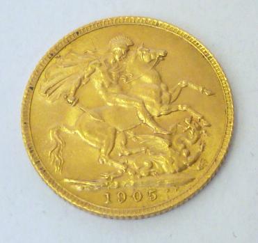 Appraisal: AN EDWARD VII GOLD SOVEREIGN