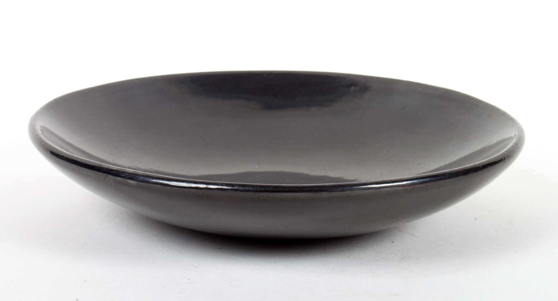 Appraisal: San Ildefonso blackware bowl by Santana Adam Martinez in Diam