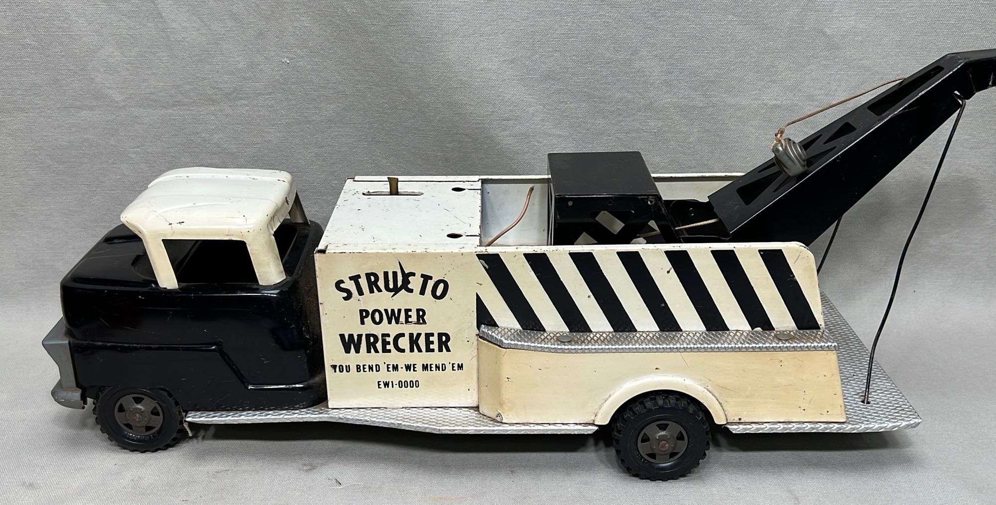 Appraisal: Structo Power Wrecker pressed steel truck toymid th century appx