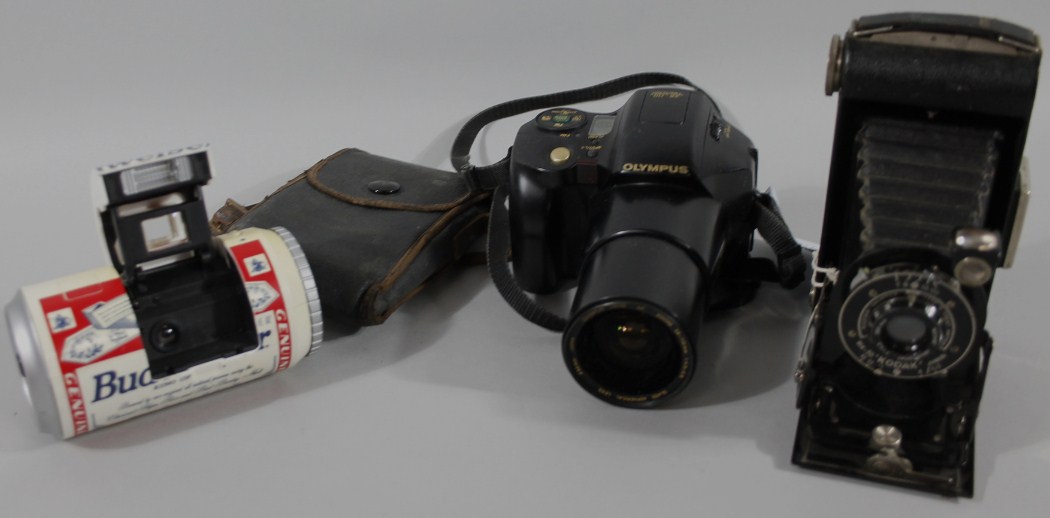 Appraisal: Various cameras to include a novelty Budweiser can camera cm