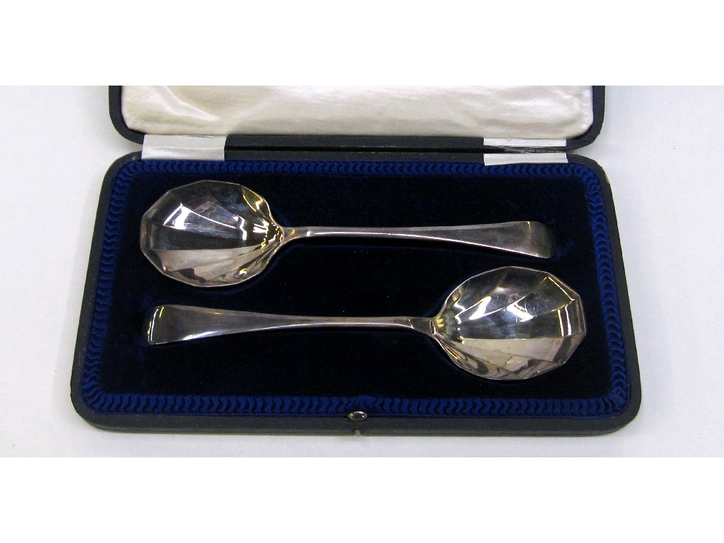 Appraisal: Cased pair of silver serving spoons Sheffield