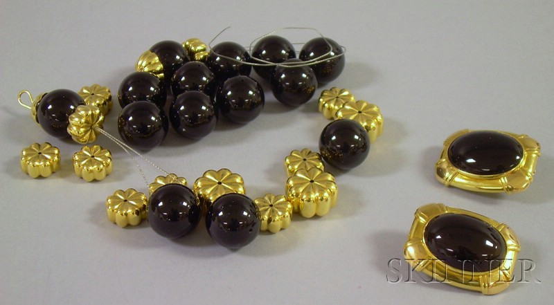 Appraisal: kt Gold and Onyx Bead Necklace and Earclips the large