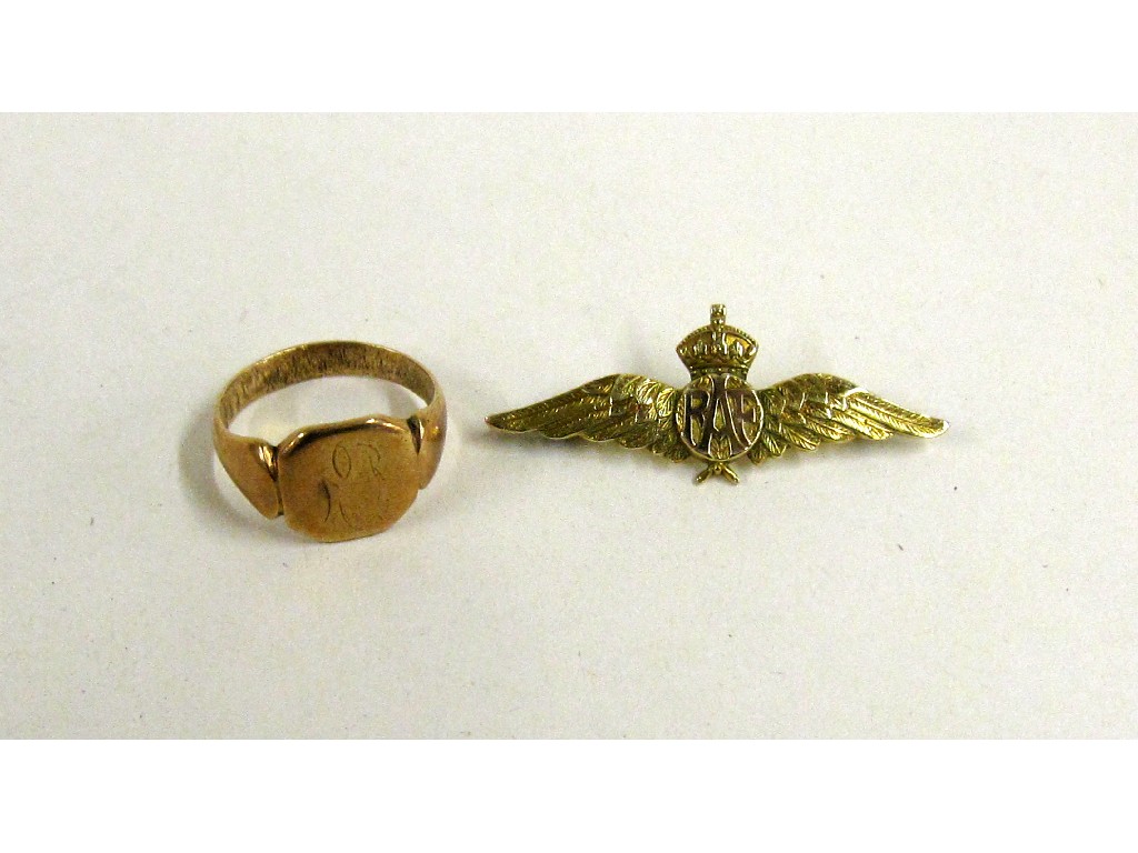 Appraisal: Lot comprising ct gold signet ring and a ct gold