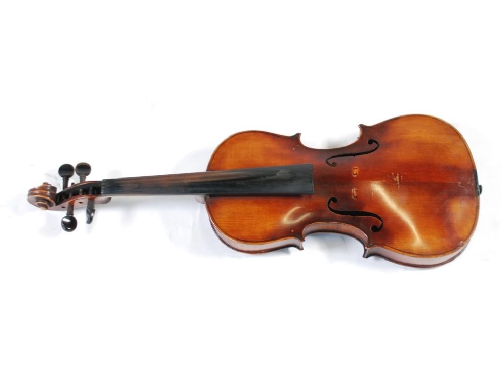 Appraisal: EARLY TWENTIETH CENTURY VIOLIN bears label 'Copy of Stradivarius' Made