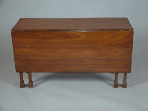 Appraisal: A George III style mahogany dropleaf table late th century