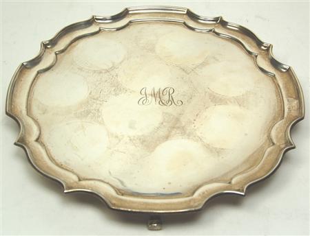 Appraisal: A modern silver salver John Dixon and Sons Sheffield with