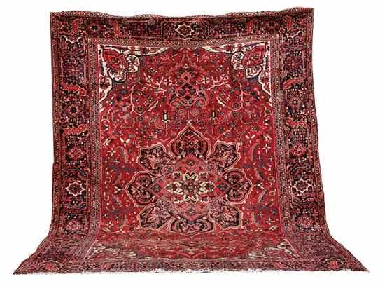 Appraisal: Persian Heriz carpet ' '' x ' good overall condition