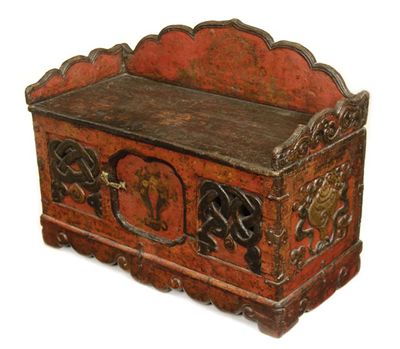 Appraisal: A Tibetan carved and polychrome decorated monk's bench the front