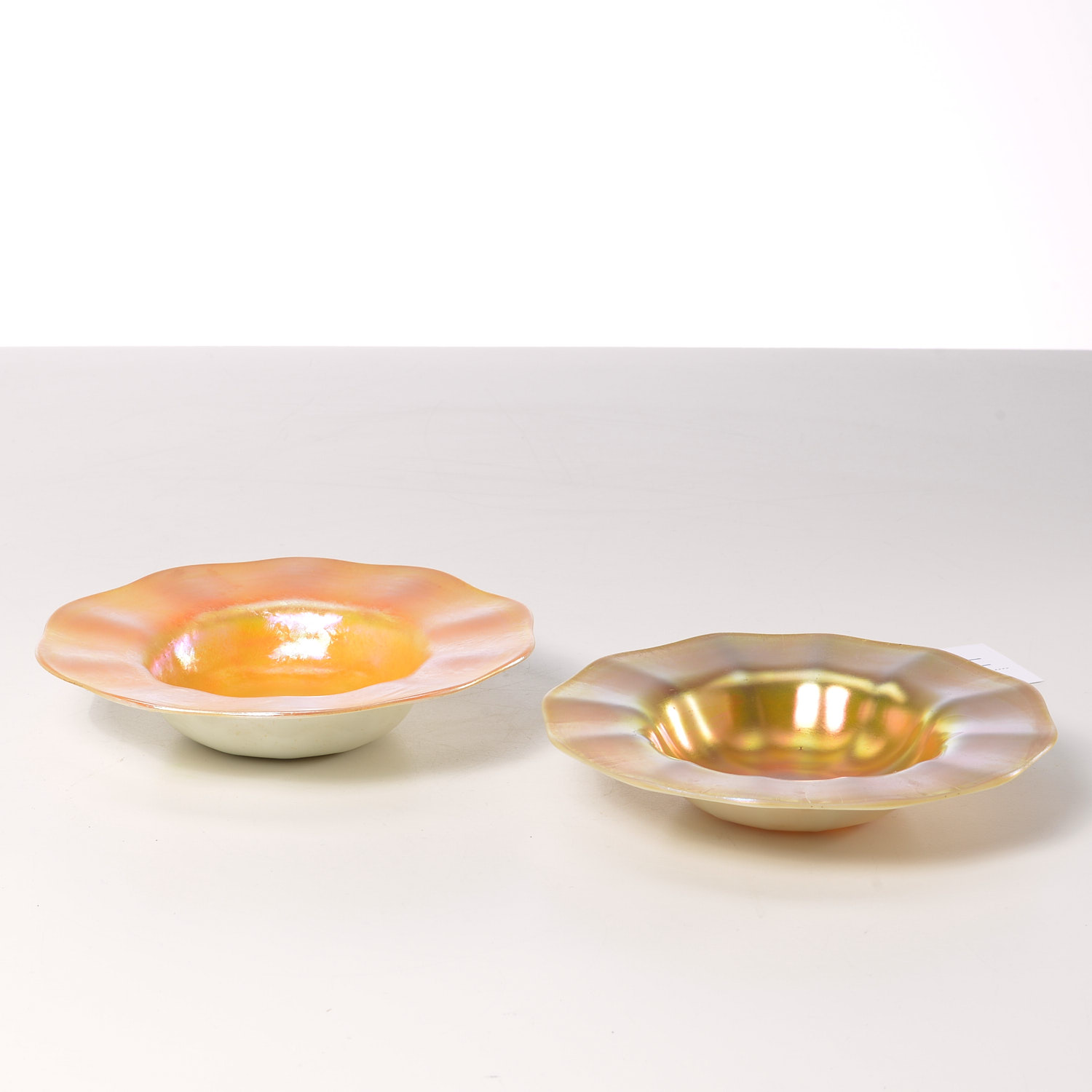 Appraisal: FAVRILE TYPE GLASS BOWLS INCL DURAND th c iridescent favrile