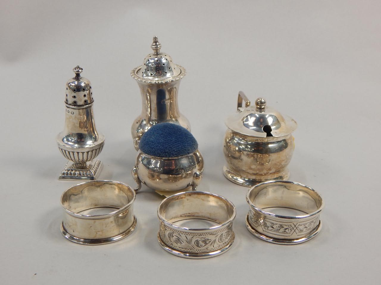 Appraisal: Various small items of silver to include a pin cushion