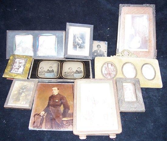 Appraisal: A quantity of antique photographs mainly portraits and family groups