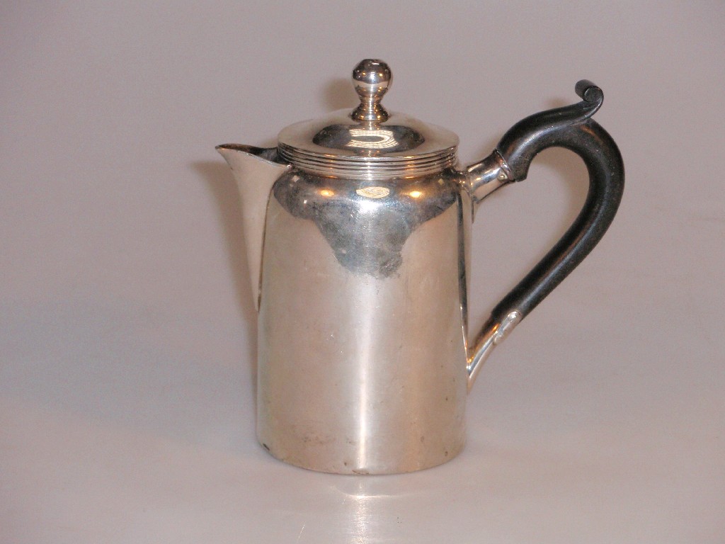 Appraisal: A late Victorian silver small hot water jug with reeded