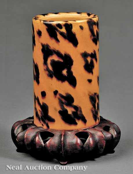 Appraisal: An Antique Chinese Jizhou-Style Tortoiseshell Glazed Porcelain Brush Pot Qing