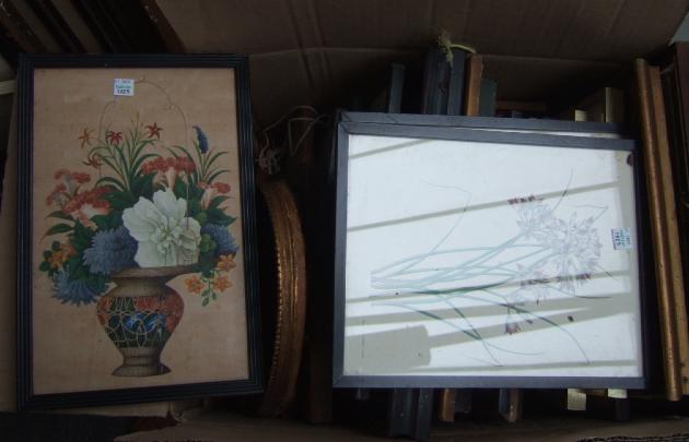 Appraisal: A large quantity of assorted pictures and prints including landscape