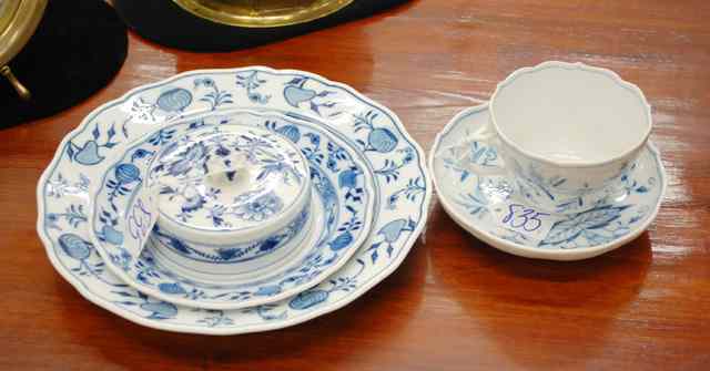 Appraisal: FOUR PIECES MEISSEN FINE PORCELAIN TABLEWARE in the ''Blue Onion''