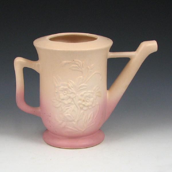 Appraisal: Hull Granada - Teapot Granada teapot in cream and mauve