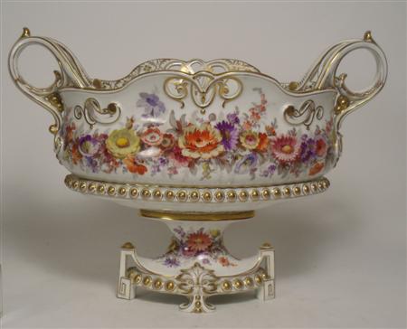 Appraisal: A th century porcelain footed dish the oval shaped basin