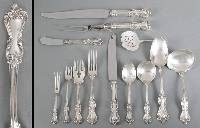 Appraisal: REED BARTON STERLING FLATWARE SET STORAGE CHEST pieces The flatware