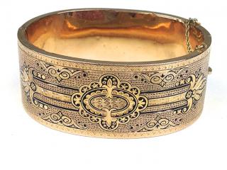 Appraisal: unmarked yellow gold Victorian bracelet with Aesthetic Movement decoration and