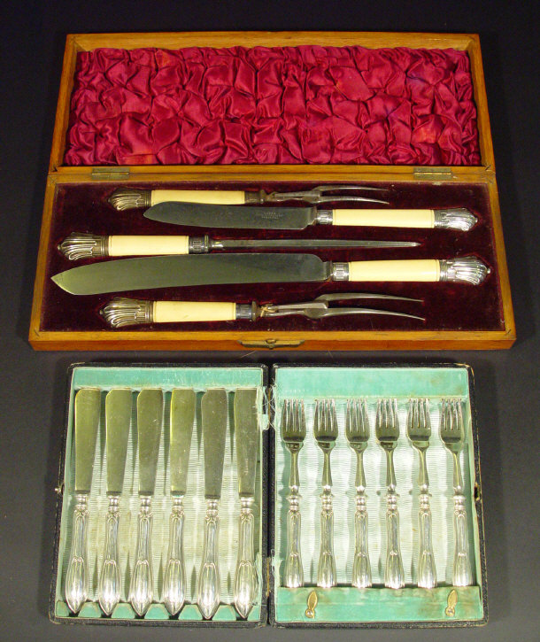 Appraisal: Five piece silver mounted carving set housed in a velvet