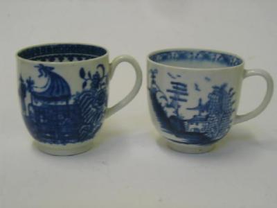 Appraisal: A WORCESTER PORCELAIN CUP c blue printed in the Fisherman