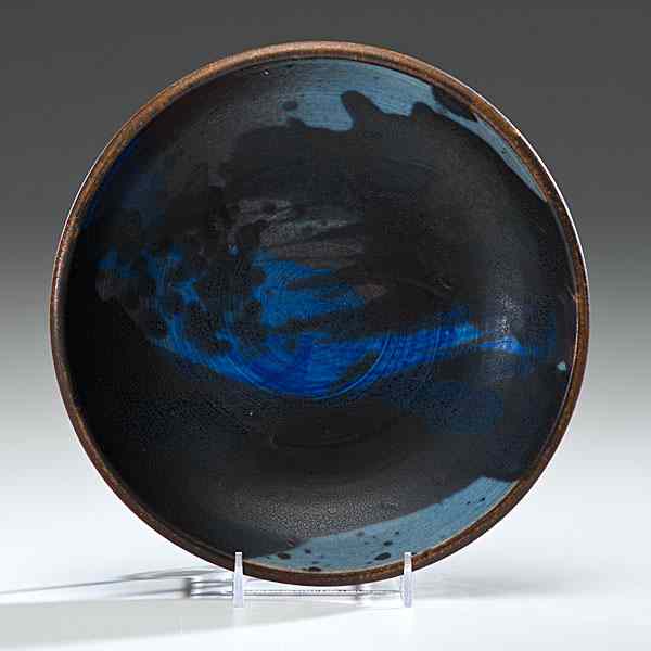 Appraisal: Toshiko Takaezu - USA Blue Plateca Porcelain dia in Alice