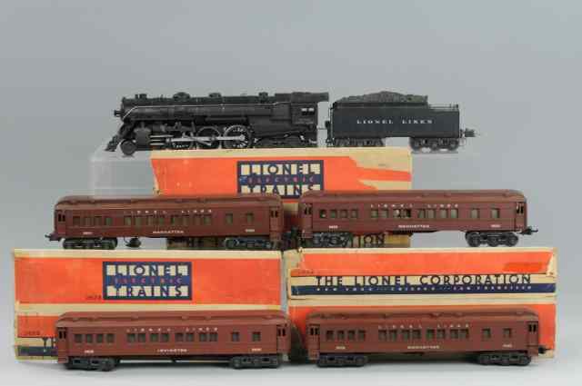 Appraisal: LIONEL ''O'' GAUGE SET W c - passenger set features