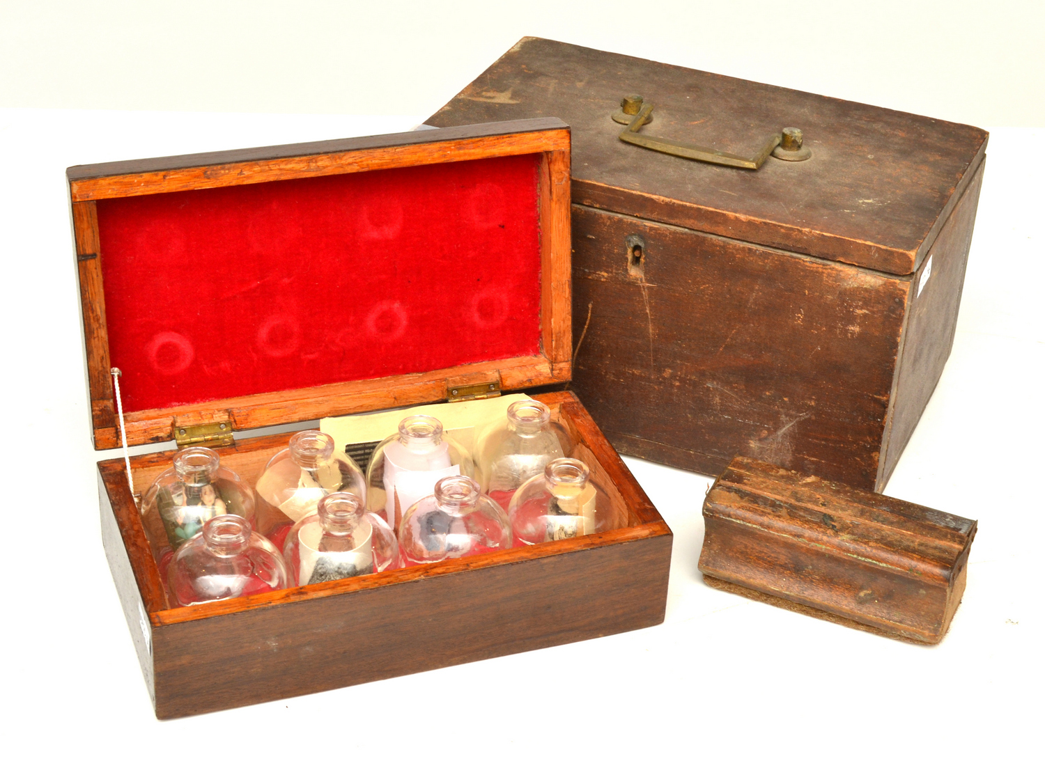 Appraisal: A BOXED COLLECTION OF EIGHT CHEMIST JARS A VINTAGE HARDWOOD