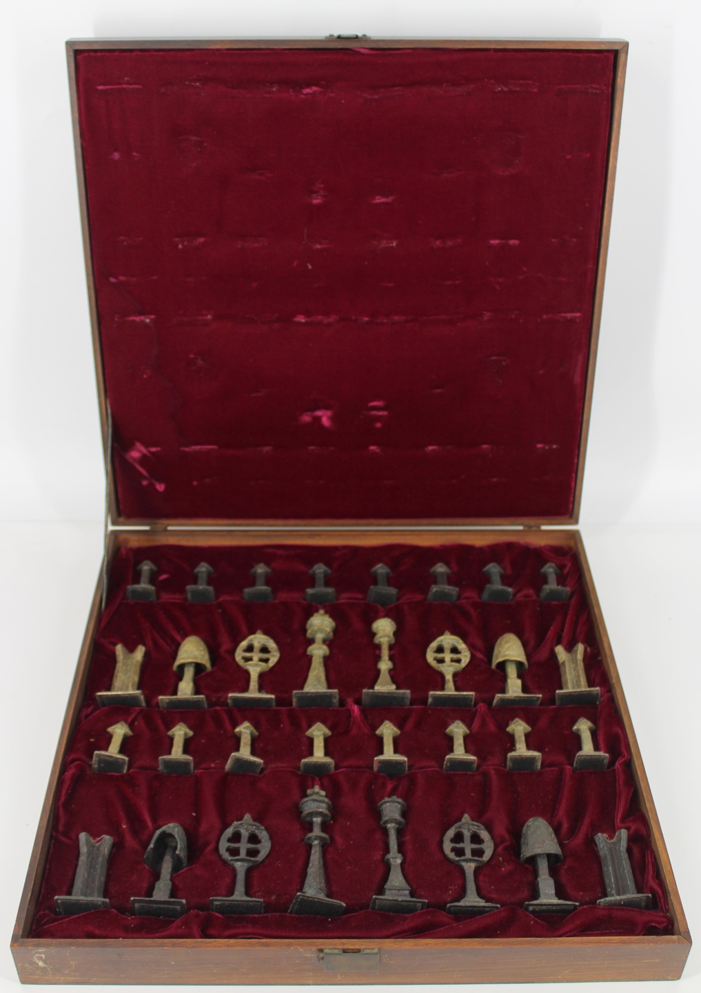 Appraisal: THE CHARLES MARTEL CHESS SET The Charles Martel Handcrafted by