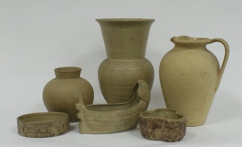 Appraisal: A large collection of Hillstonia pottery including vases planters etc