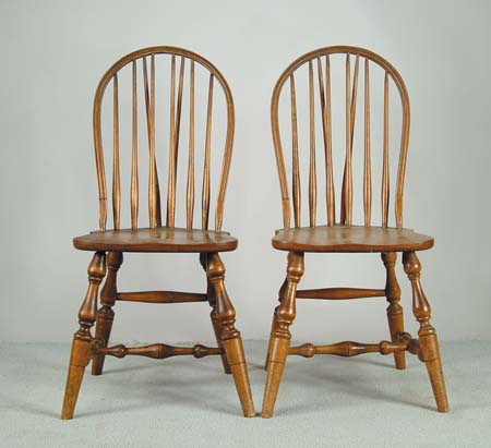 Appraisal: PAIR OF WINDSOR BRACE BACK REPRODUCTION SIDE CHAIRS SIZE h