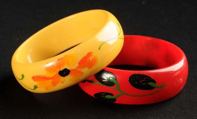 Appraisal: Lot of Bakelite Bracelets Description Each have handpainted flowers Condition