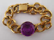 Appraisal: A yellow metal tests carat gold bracelet set with a