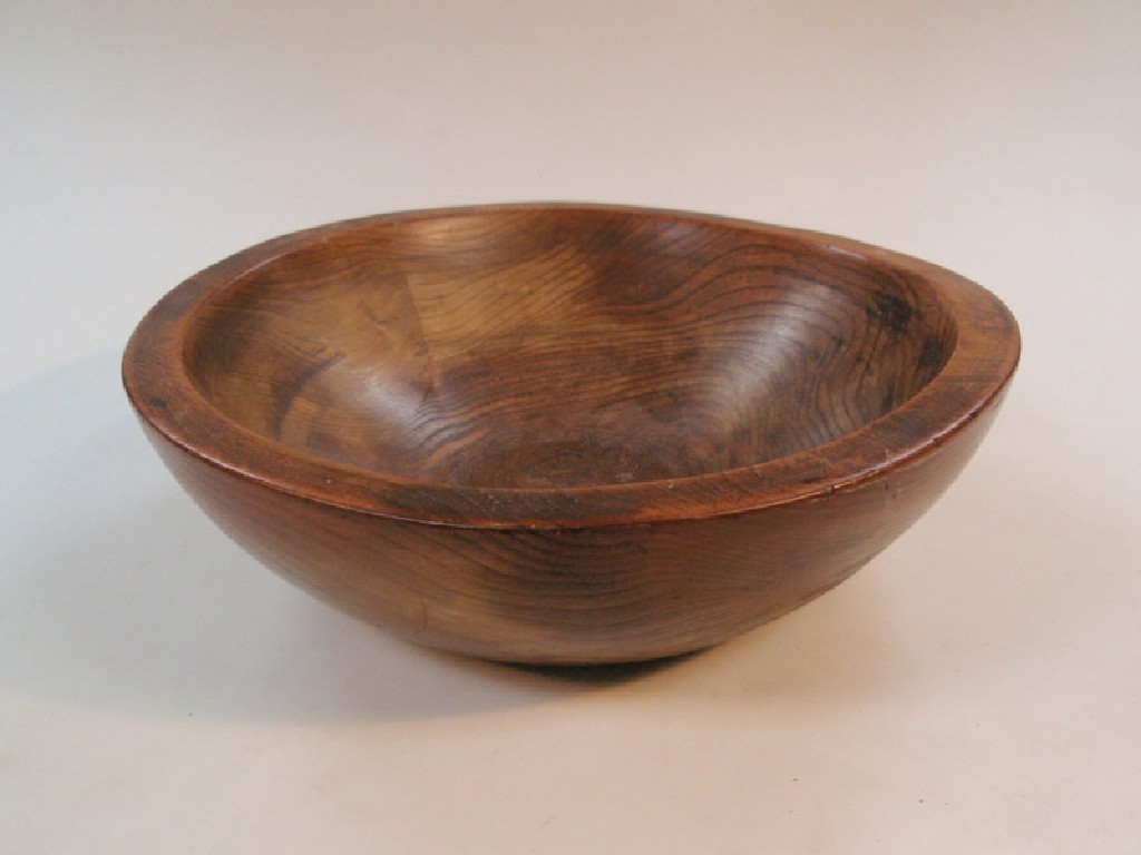 Appraisal: A sycamore Dairy Bowl cm diameter